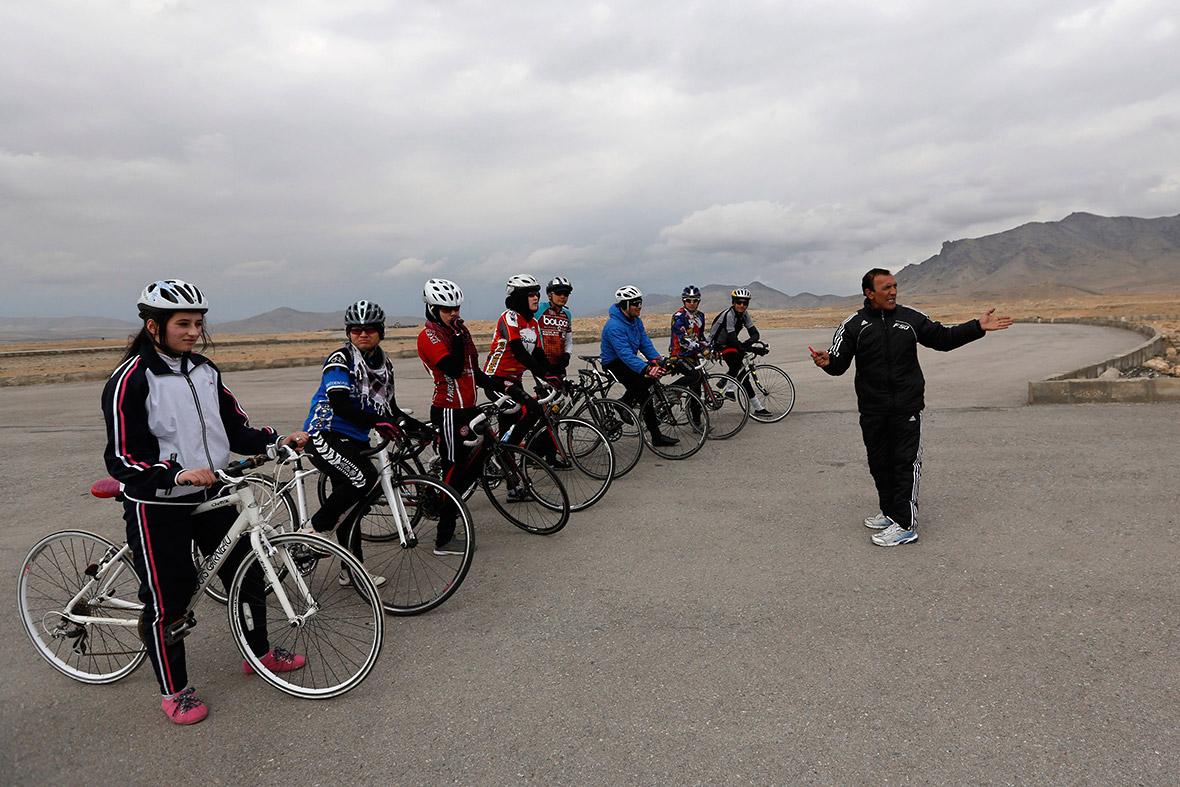 afghanistans-womens-national-cycling-team (2)